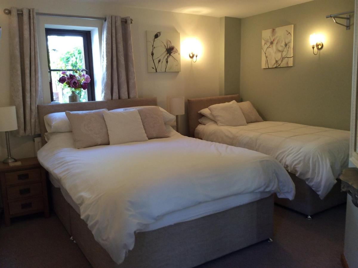 Old Street B&B Upton upon Severn Bagian luar foto