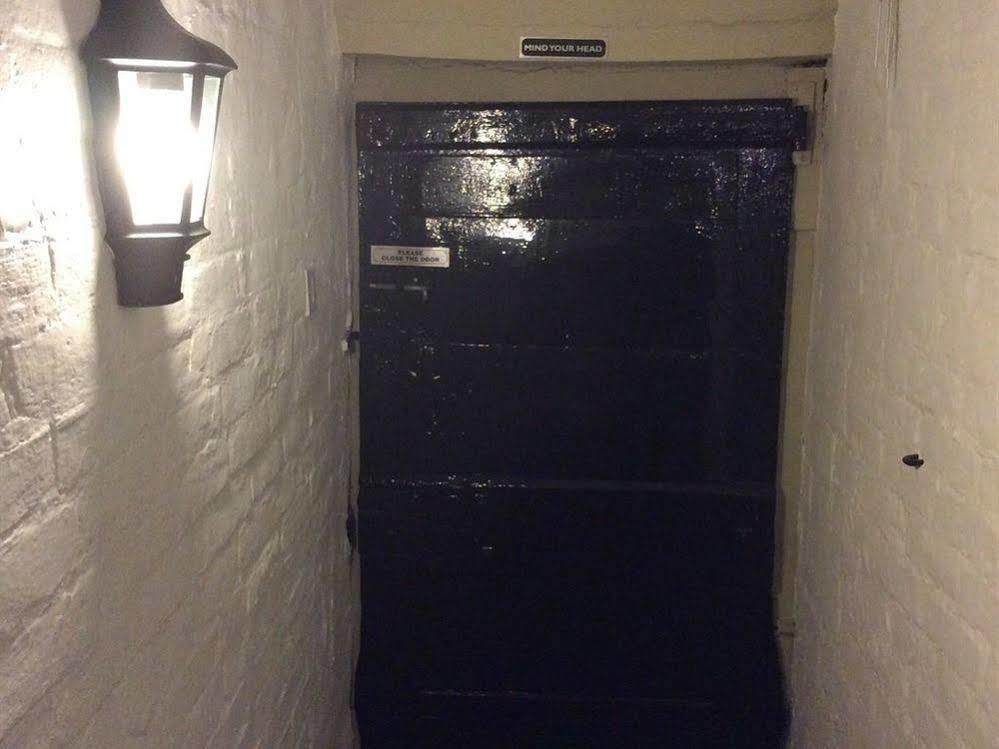 Old Street B&B Upton upon Severn Bagian luar foto